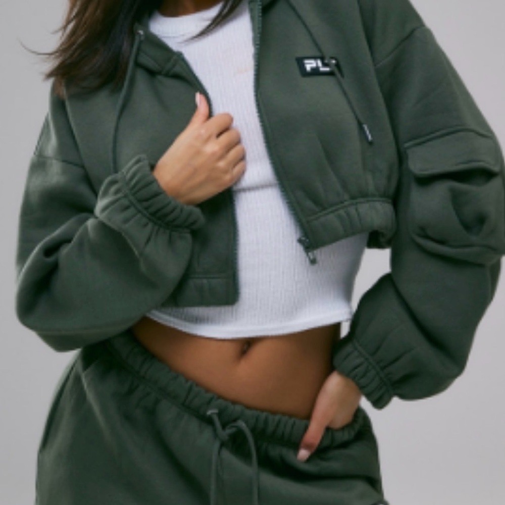 PLT Badge Cropped Zip Up Hoodie